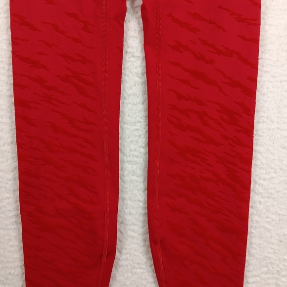 Lululemon Leggings Womens 2 Red Lunar New Year Wunder Under 25” Tiger Stripe NWT - Picture 5 of 12